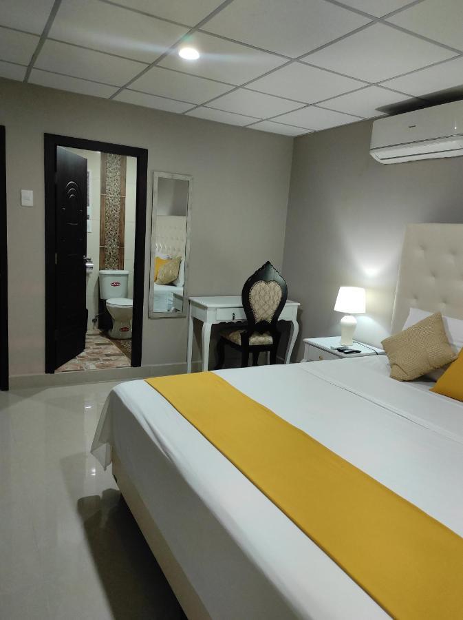 Royalinn Guayaquil Exterior photo